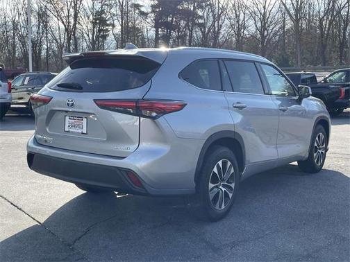 2021 Toyota Highlander Hybrid XLE
