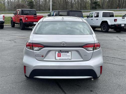 2022 Toyota Corolla LE