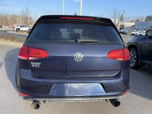 2015 Volkswagen Golf GTI 2.0T SE 4-Door