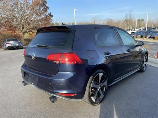2015 Volkswagen Golf GTI 2.0T SE 4-Door