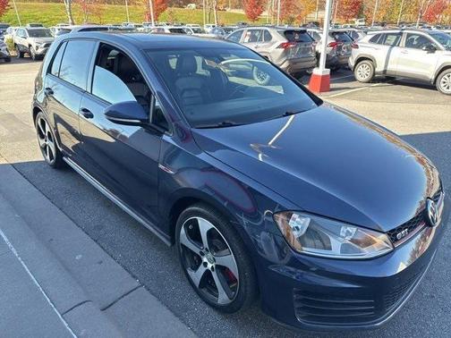 2015 Volkswagen Golf GTI 2.0T SE 4-Door