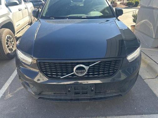 2019 Volvo XC40 T5 R-Design