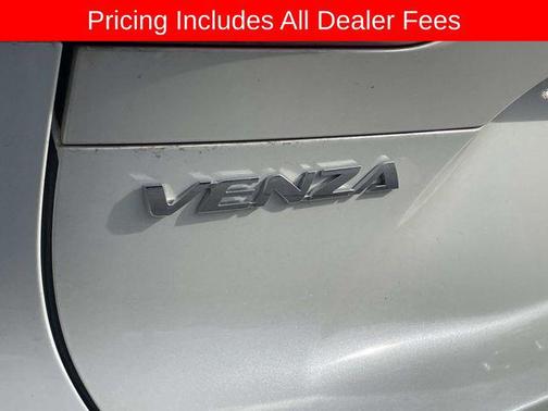 Blizzard Pearl 2022 Toyota Venza XLE