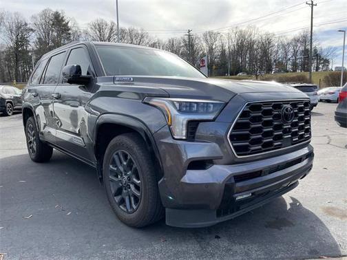 2025 Toyota Sequoia Platinum