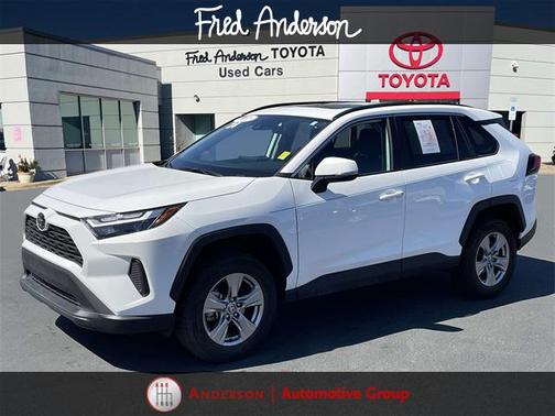 2024 Toyota RAV4 XLE