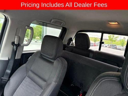 Glacier White 2022 Nissan Frontier SV