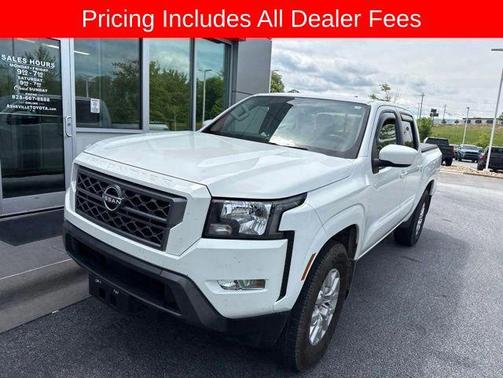 Glacier White 2022 Nissan Frontier SV