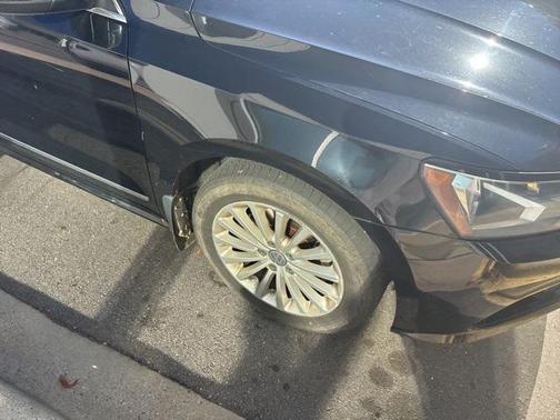 2016 Volkswagen Passat 1.8T SE