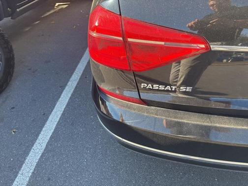 2016 Volkswagen Passat 1.8T SE