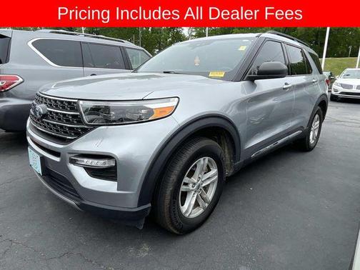 ICONIC SILVER METALLIC 2020 Ford Explorer XLT