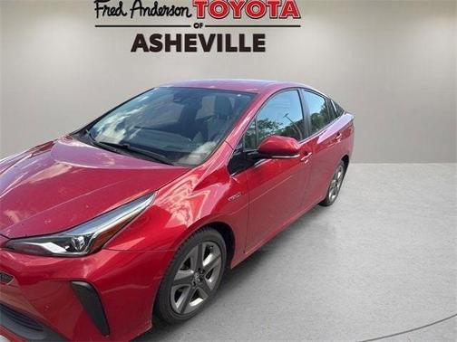 2019 Toyota Prius XLE