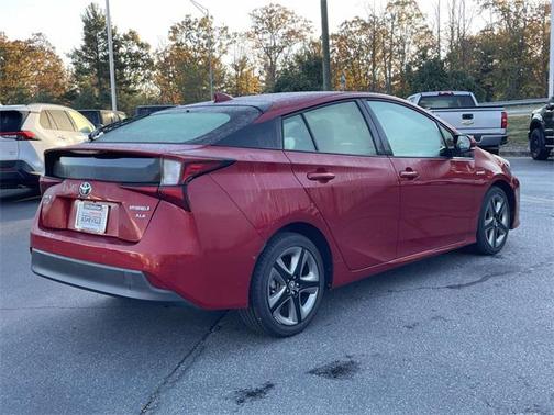 2019 Toyota Prius XLE