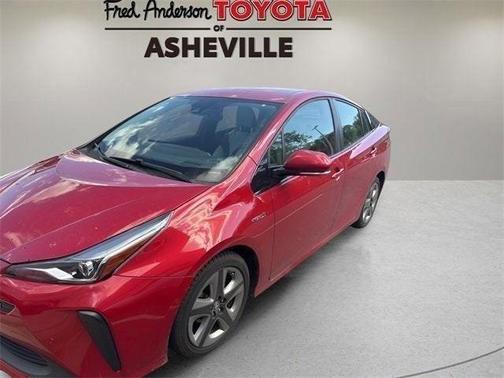 2019 Toyota Prius XLE