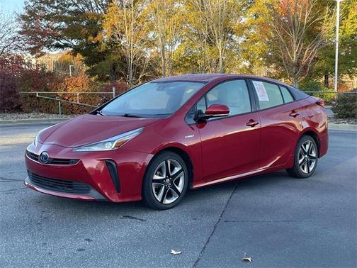 2019 Toyota Prius XLE