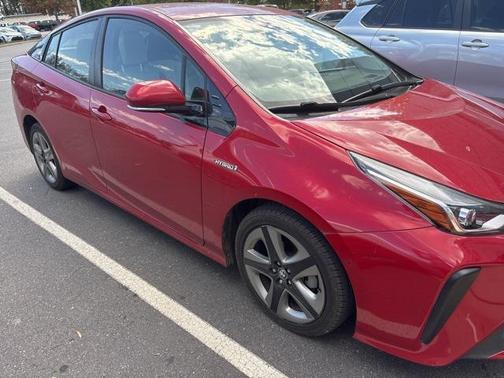 2019 Toyota Prius XLE