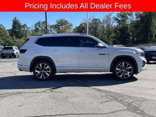 Opal White 2024 Volkswagen Atlas 2.0T SEL Premium R-Line 4MOTION