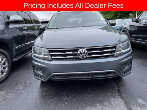 Platinum Gray Metallic 2021 Volkswagen Tiguan 2.0T SE
