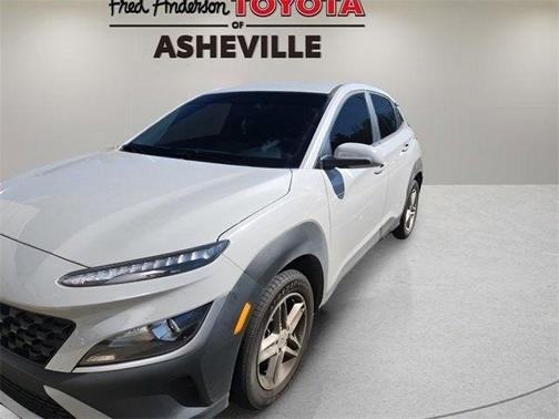 2022 Hyundai KONA SE