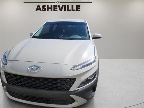 2022 Hyundai KONA SE