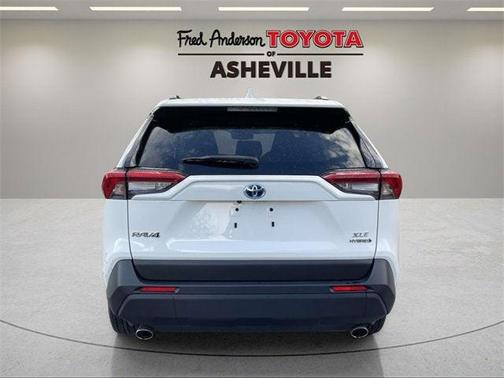 2023 Toyota RAV4 Hybrid XLE