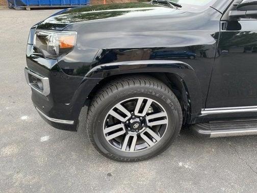 Photo 4 of 42 of 2018 Toyota 4Runner Limited