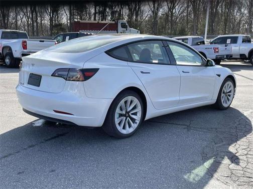 2023 Tesla Model 3 Standard Range