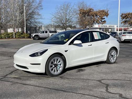 2023 Tesla Model 3 Standard Range
