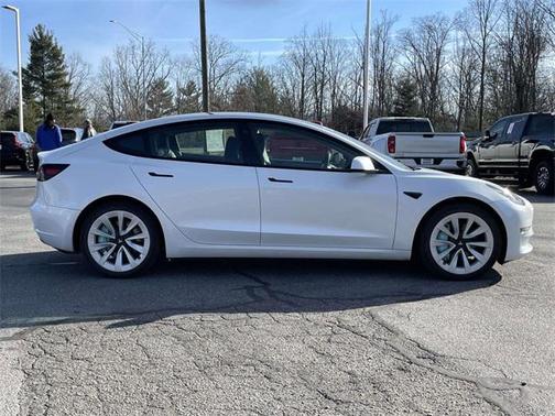 2023 Tesla Model 3 Standard Range