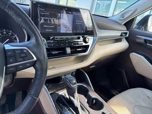 2021 Toyota Highlander Platinum