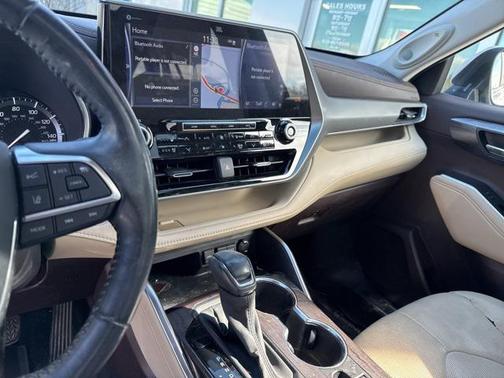 2021 Toyota Highlander Platinum