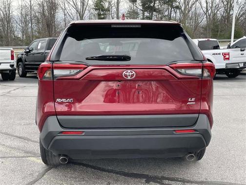 2024 Toyota RAV4 LE