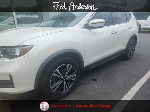 2020 Nissan Rogue SV