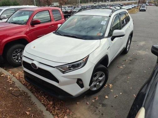 2020 Toyota RAV4 Hybrid XLE