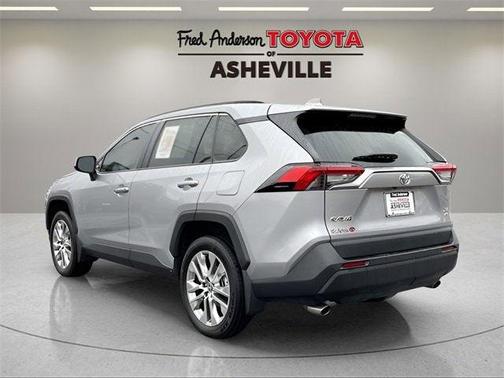 2024 Toyota RAV4 XLE Premium