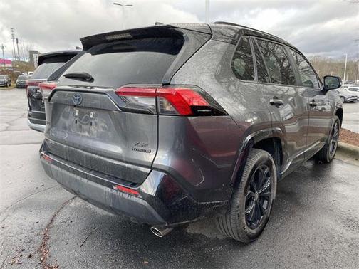 2022 Toyota RAV4 Hybrid SE