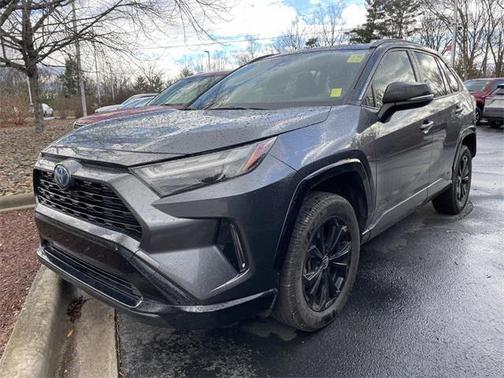 2022 Toyota RAV4 Hybrid SE