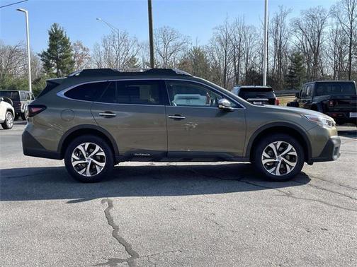 2022 Subaru Outback Touring