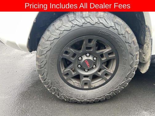 Super White 2016 Toyota 4Runner Trail