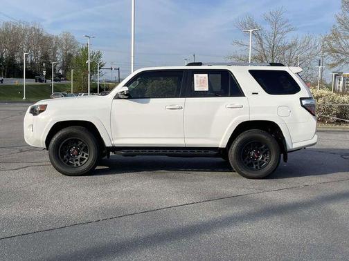 Ice Cap 2023 Toyota 4Runner SR5 Premium