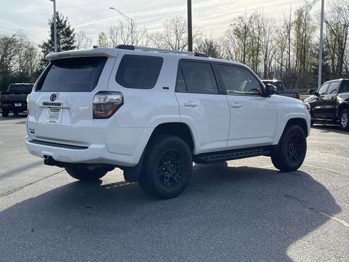Ice Cap 2023 Toyota 4Runner SR5 Premium