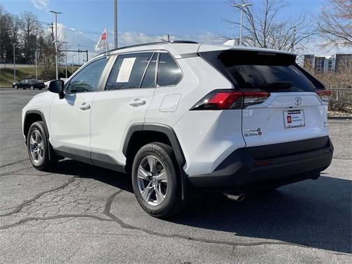 2024 Toyota RAV4 XLE