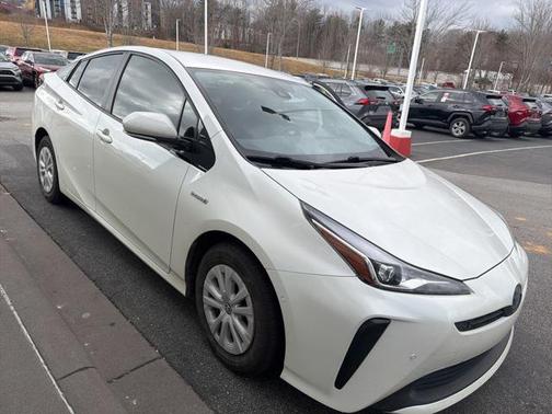 2019 Toyota Prius LE