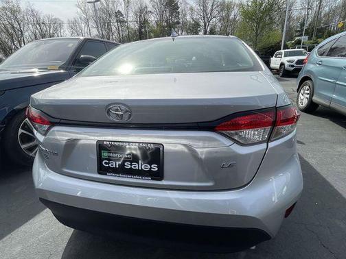 Classic Silver Metallic 2024 Toyota Corolla LE