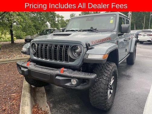 Anvil Clearcoat 2025 Jeep Gladiator Mojave X