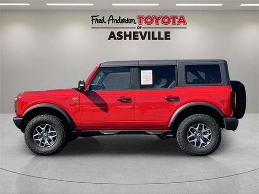 2023 Ford Bronco Badlands