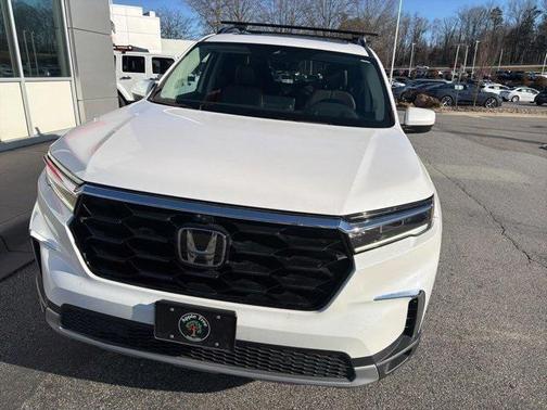 2023 Honda Pilot AWD Elite