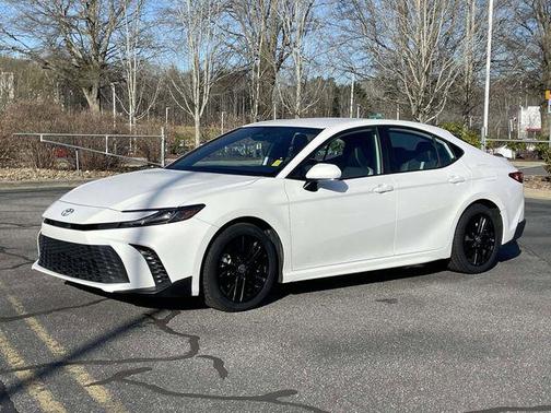 Ice Cap 2025 Toyota Camry SE