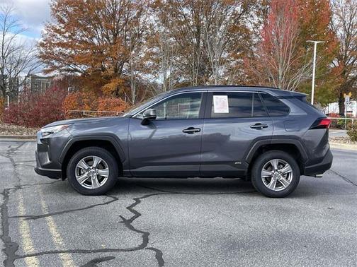 2024 Toyota RAV4 Hybrid SE