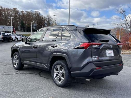 2024 Toyota RAV4 Hybrid SE