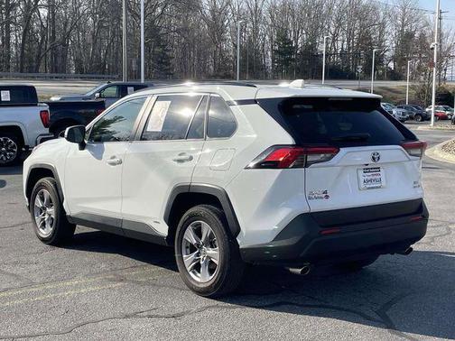 2023 Toyota RAV4 Hybrid XLE